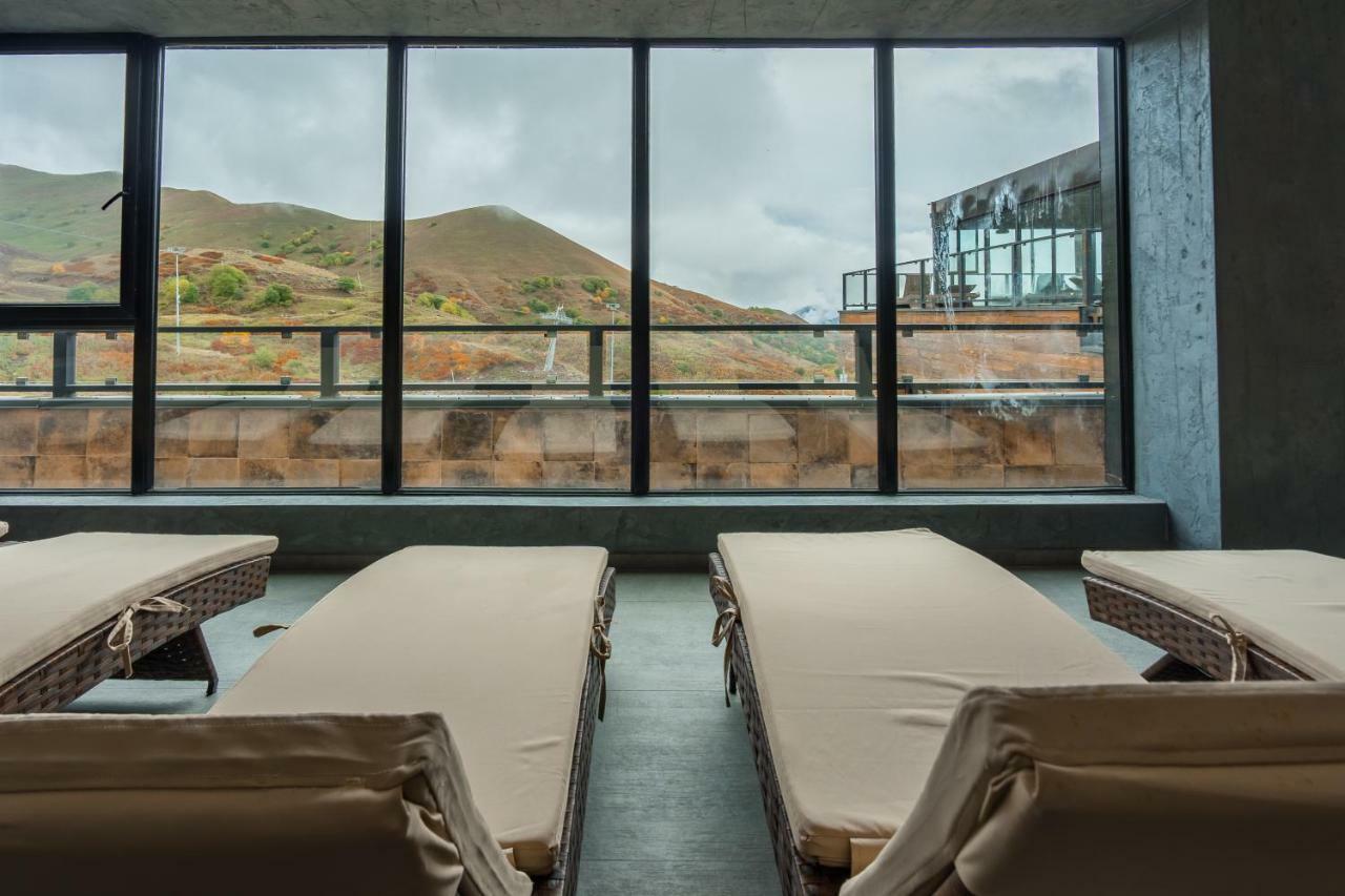 Kato'S Aparthotel Gudauri Mgzavrebi エクステリア 写真