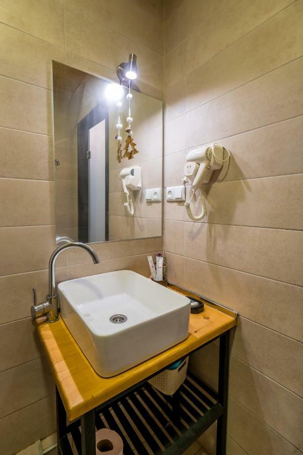 Kato'S Aparthotel Gudauri Mgzavrebi エクステリア 写真